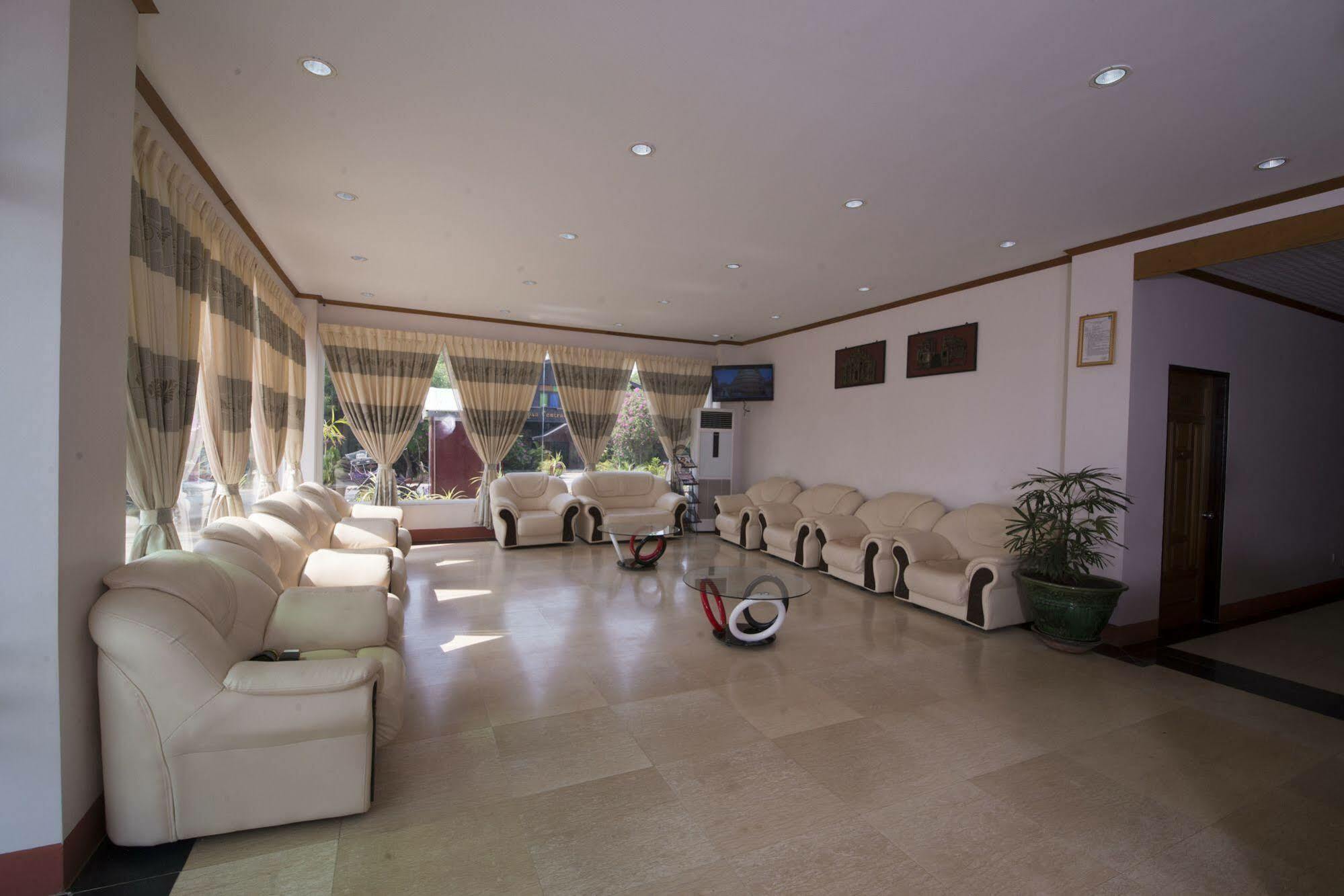 Shwe Poe Eain Hotel New Bagan 外观 照片